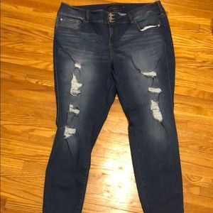 Torrid Distressed Jegging